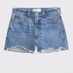 Abercrombie & Fitch 4” High Rise Mom Shorts